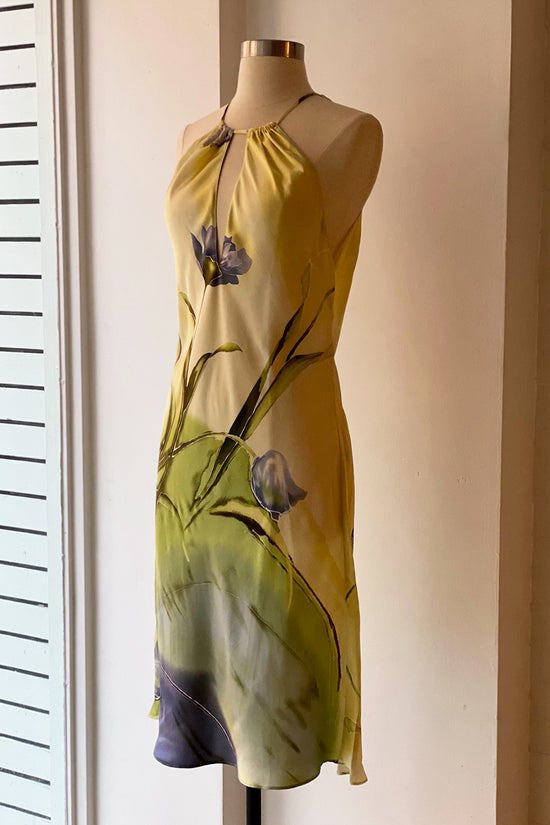 Load image into Gallery viewer, Vintage 2001 Rare Victoria&amp;#39;s Secret Silk Tulip Backless Slip Dress
