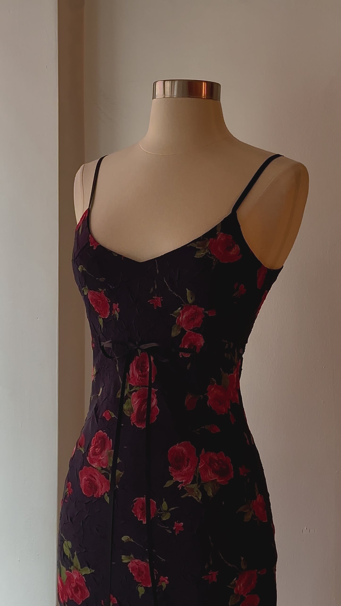 Load and play video in Gallery viewer, Vintage 90s Rose Babydoll Slip Dress
