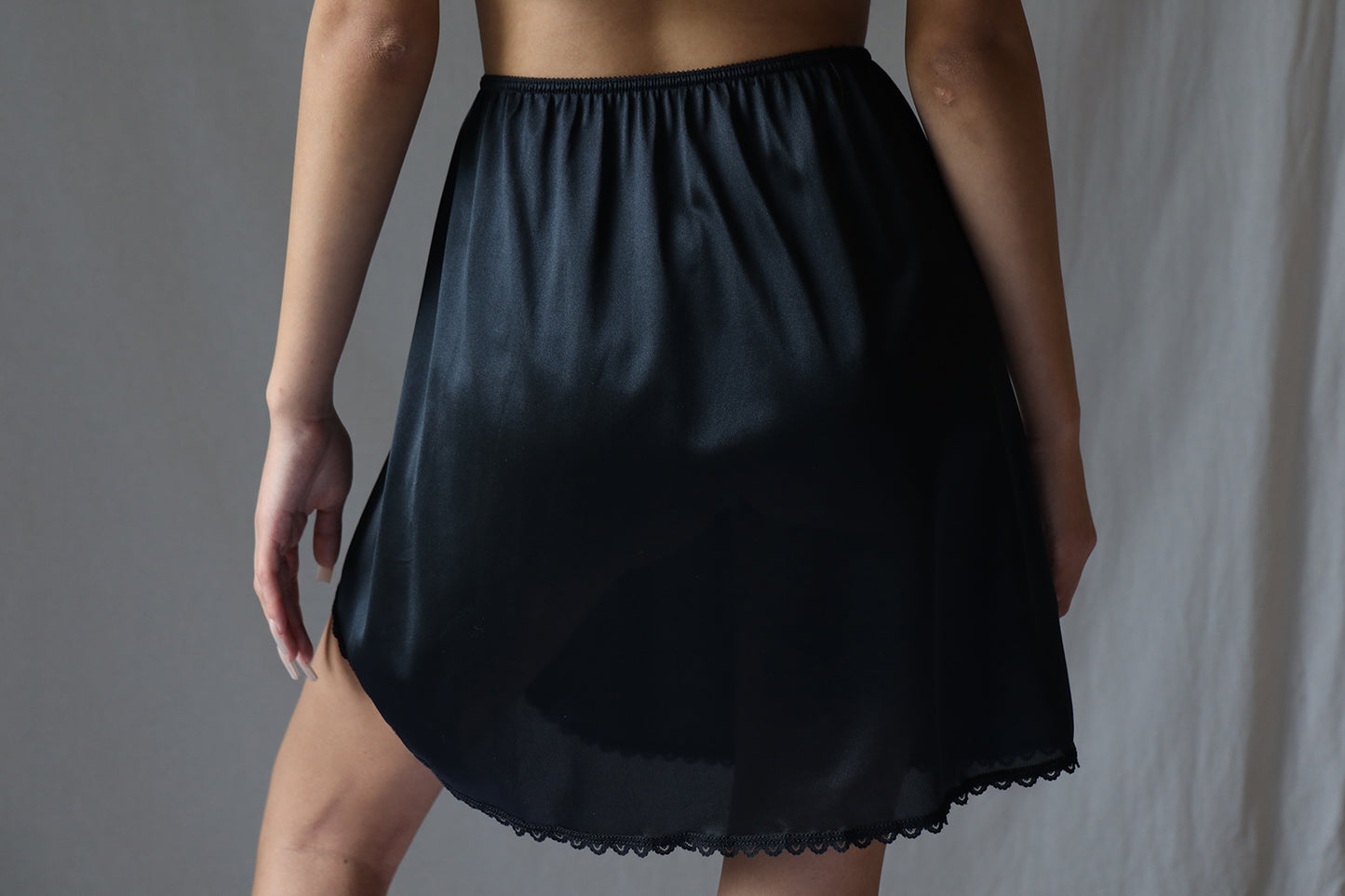 Load image into Gallery viewer, Vintage Black Lace Mini Slip Skirt
